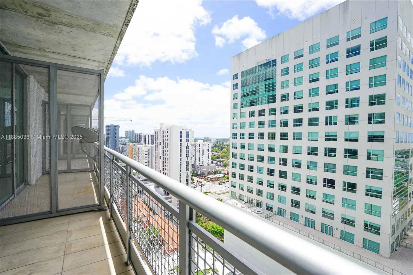 690 SW 1st Ct, #2112