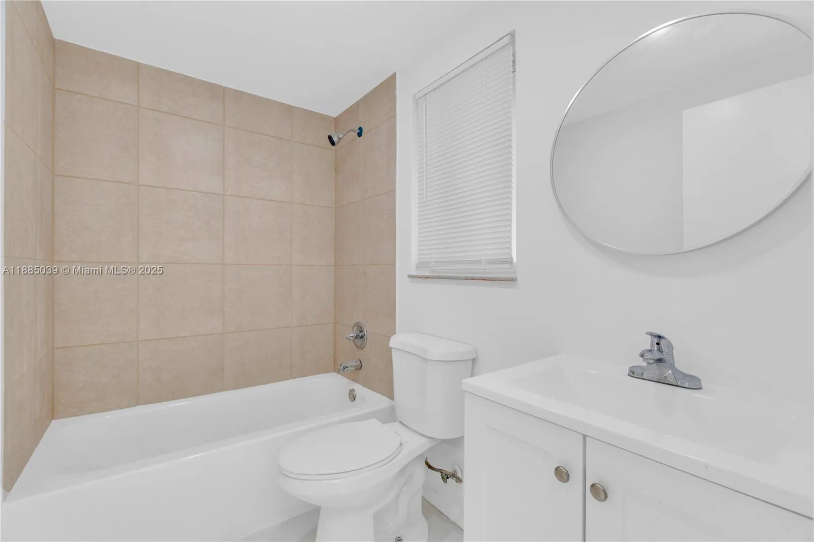 1428 NE 2nd Ave, #2