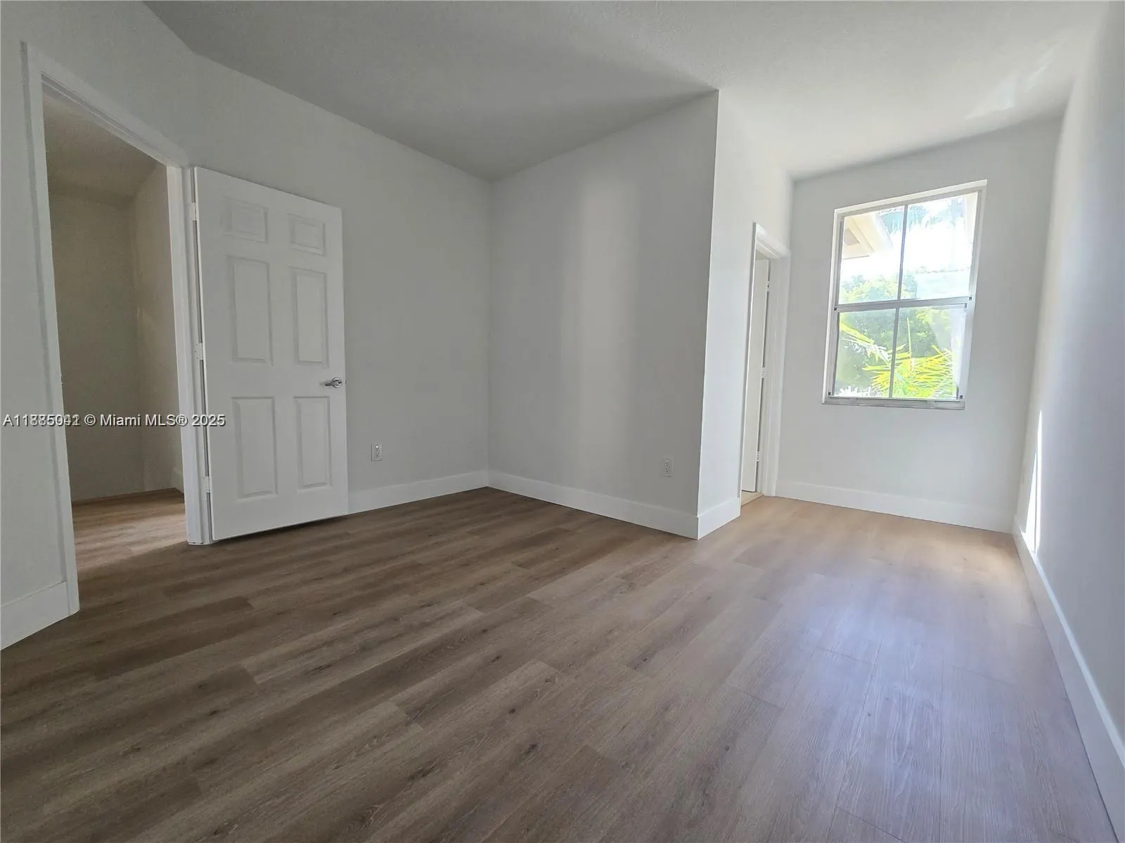 129 Riverwalk Cir, #129