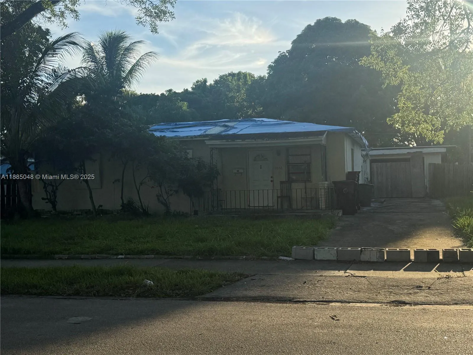 3033 Clyde Rd