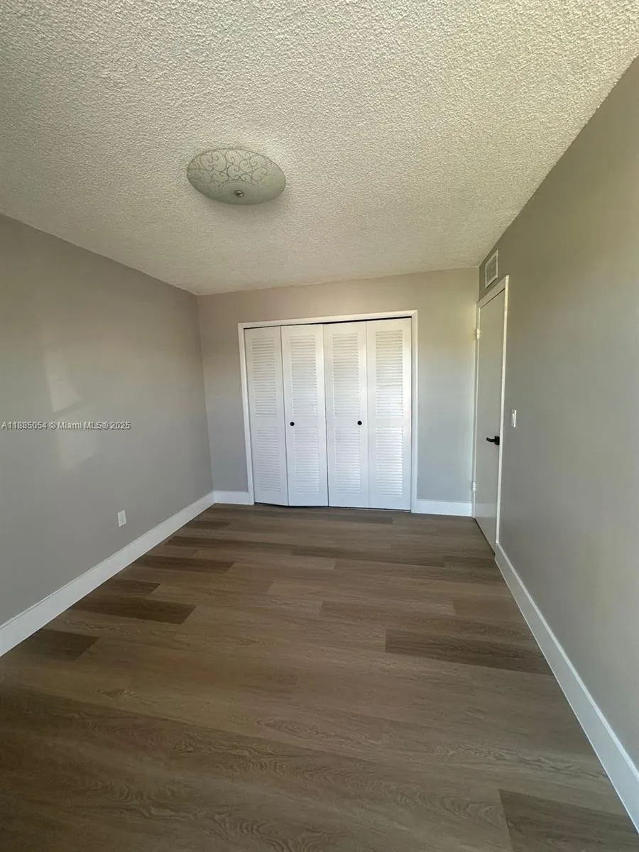 1051 SW 1st St, #303