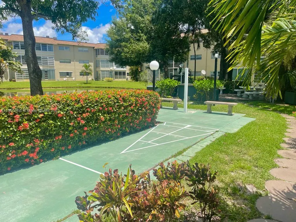 5051 W Oakland Park Blvd, #204