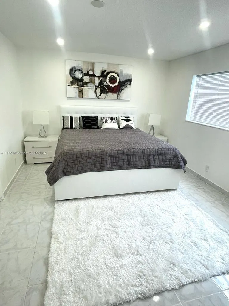 5051 W Oakland Park Blvd, #204