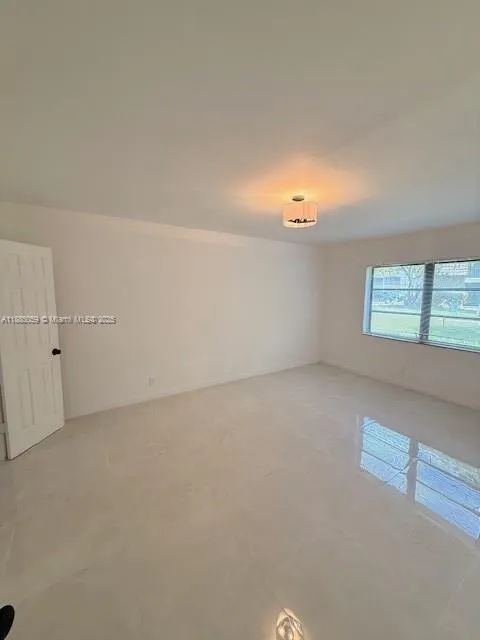 3101 Oakland Shores Dr, #H102