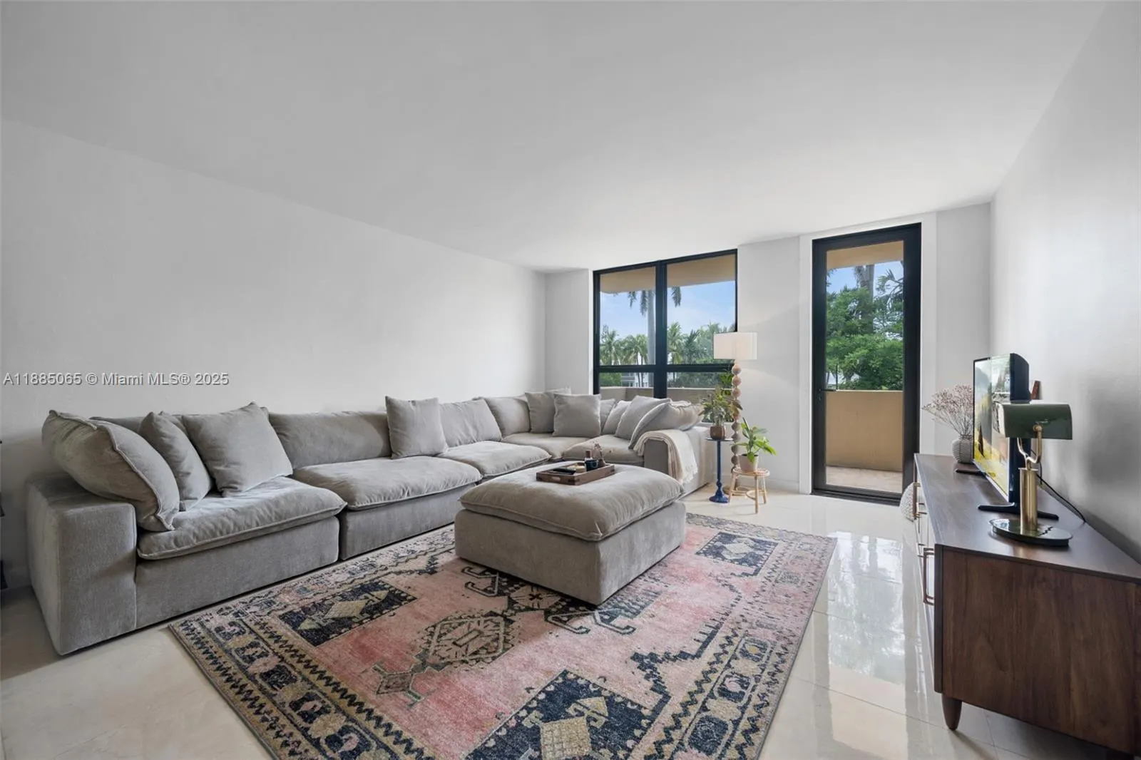 10185 Collins Ave, #306