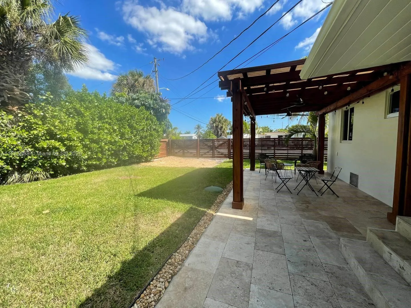 601 NW 116th St