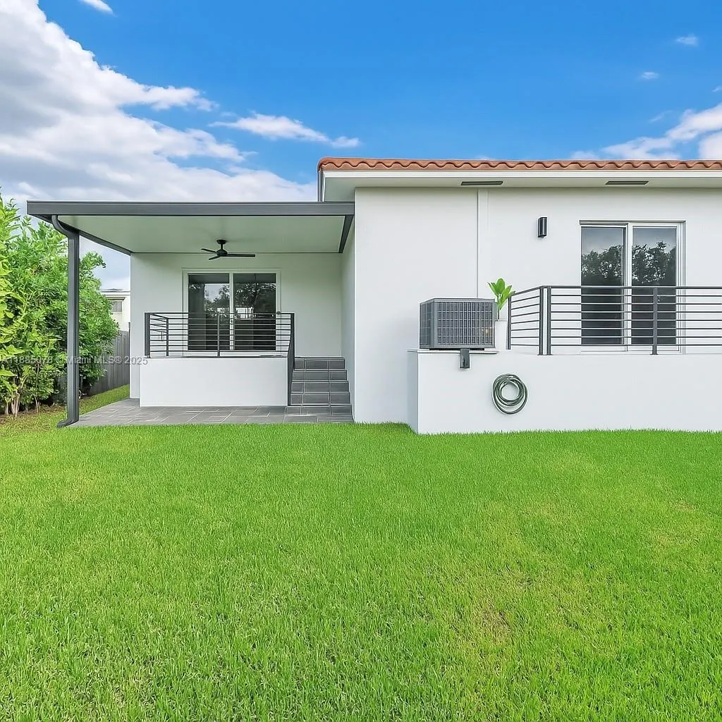 3508 NW 19th Ter