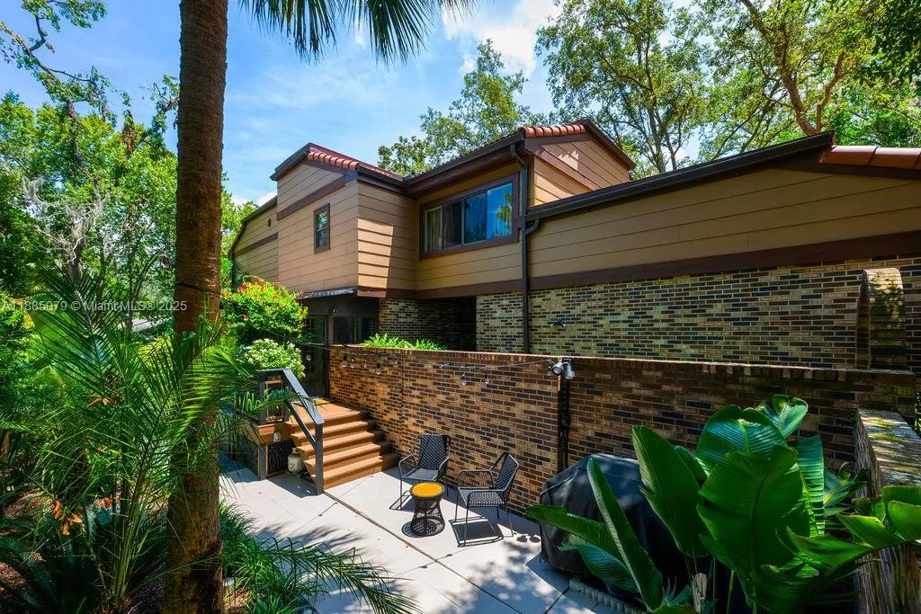 128 Woodmill Rd.