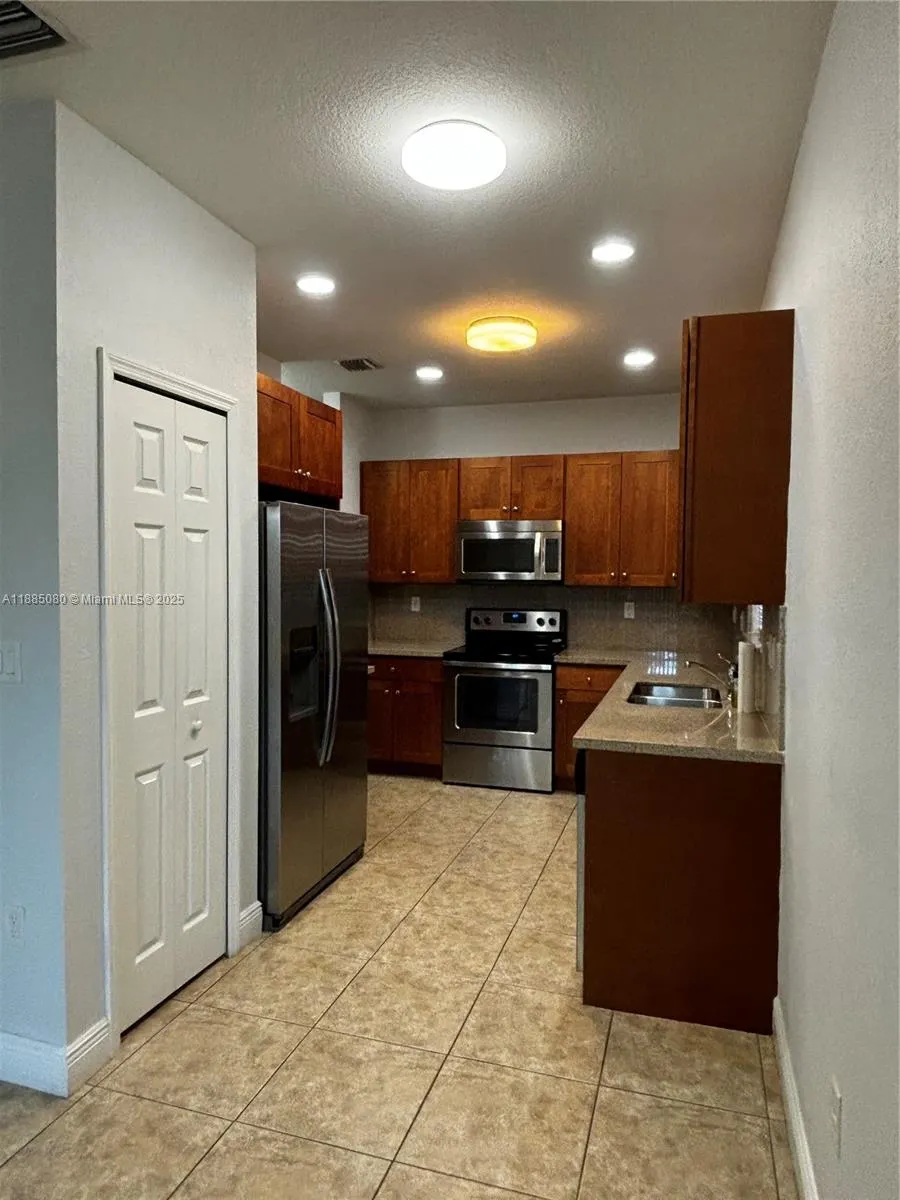 9780 NW 8th Ter