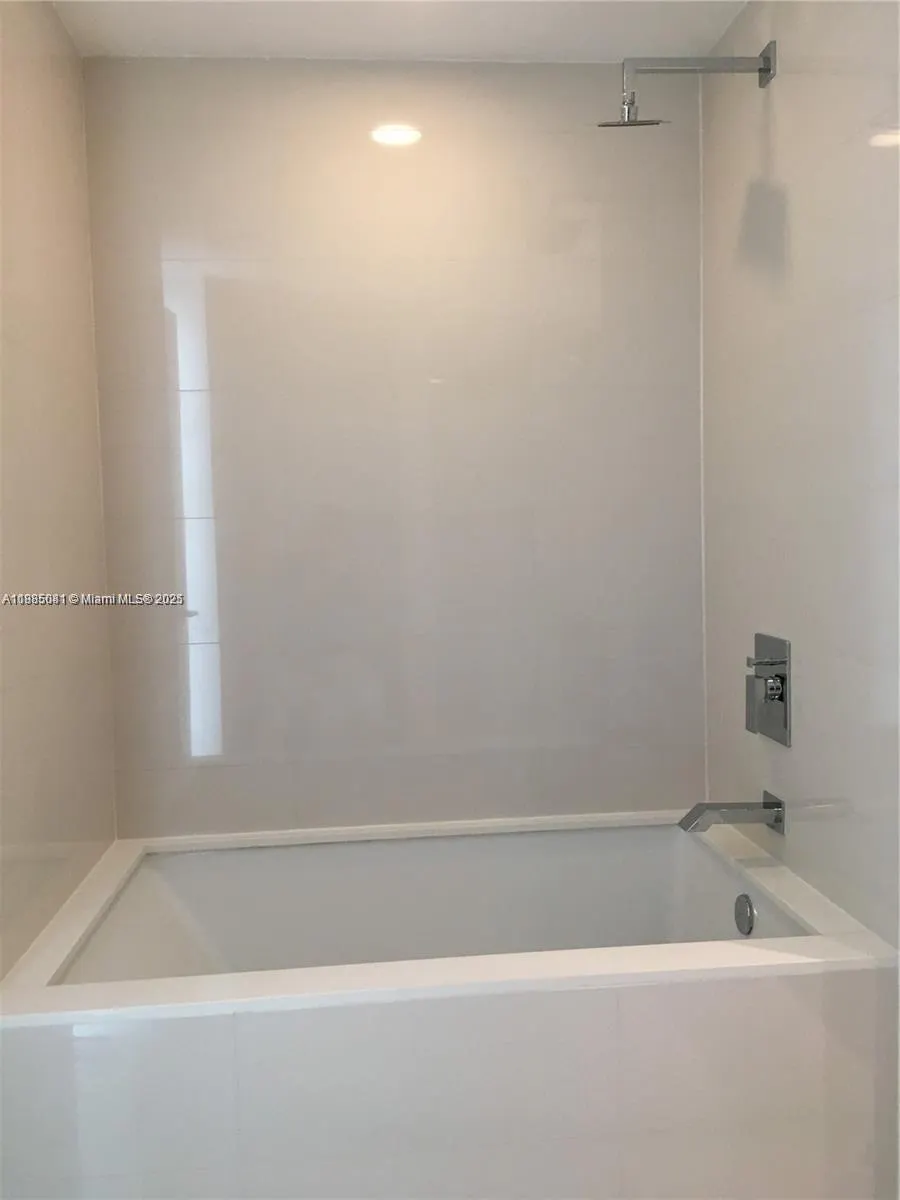 1300 S MIAMI AVE, #4003