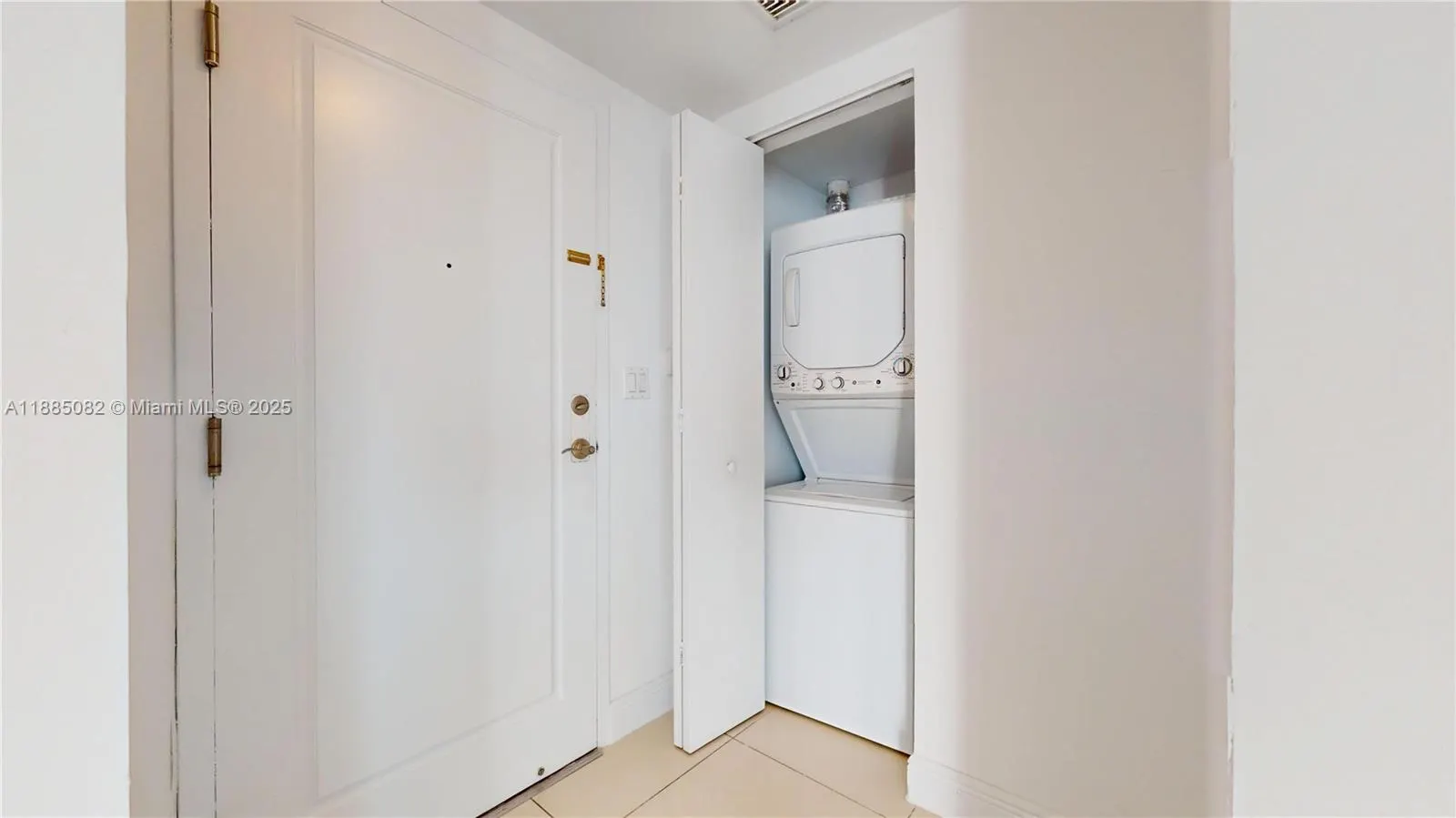 1871 NW S River Dr, #1205