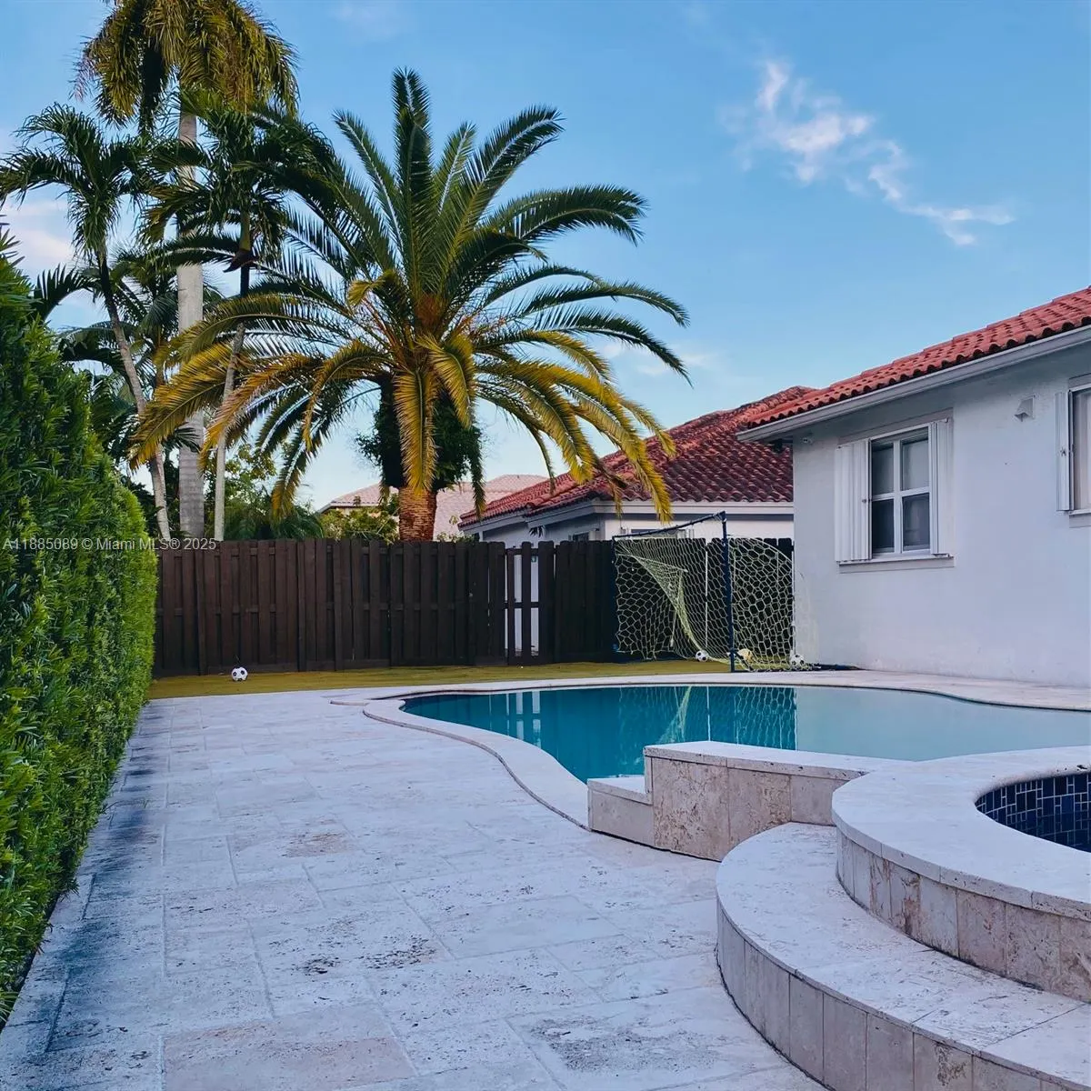 11361 NW 64th Ter