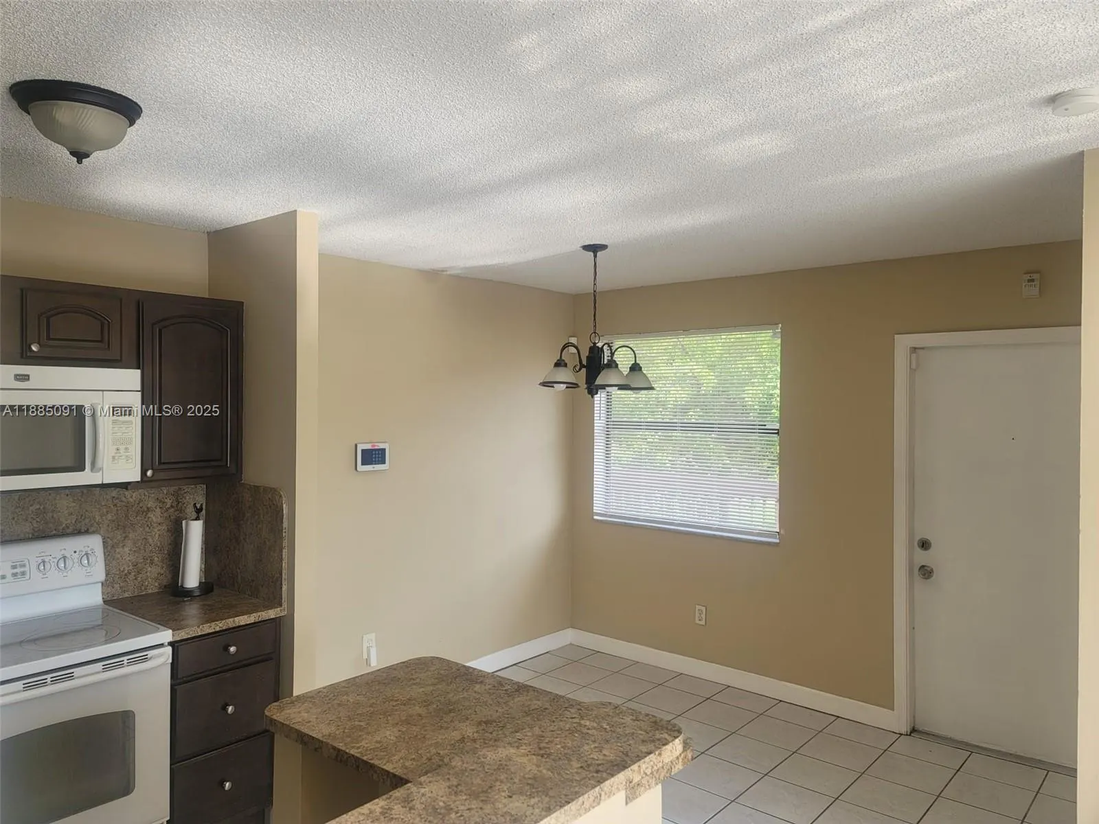 415 NW 210th St, #206