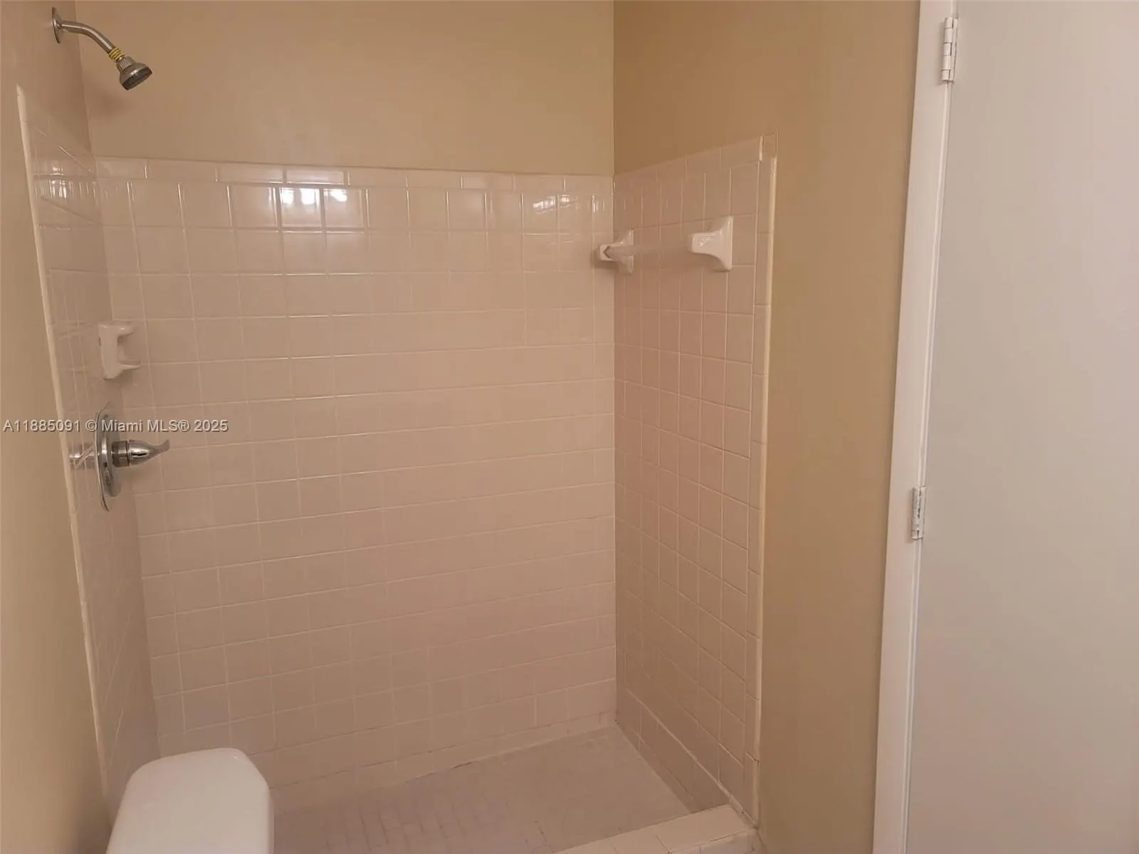415 NW 210th St, #206