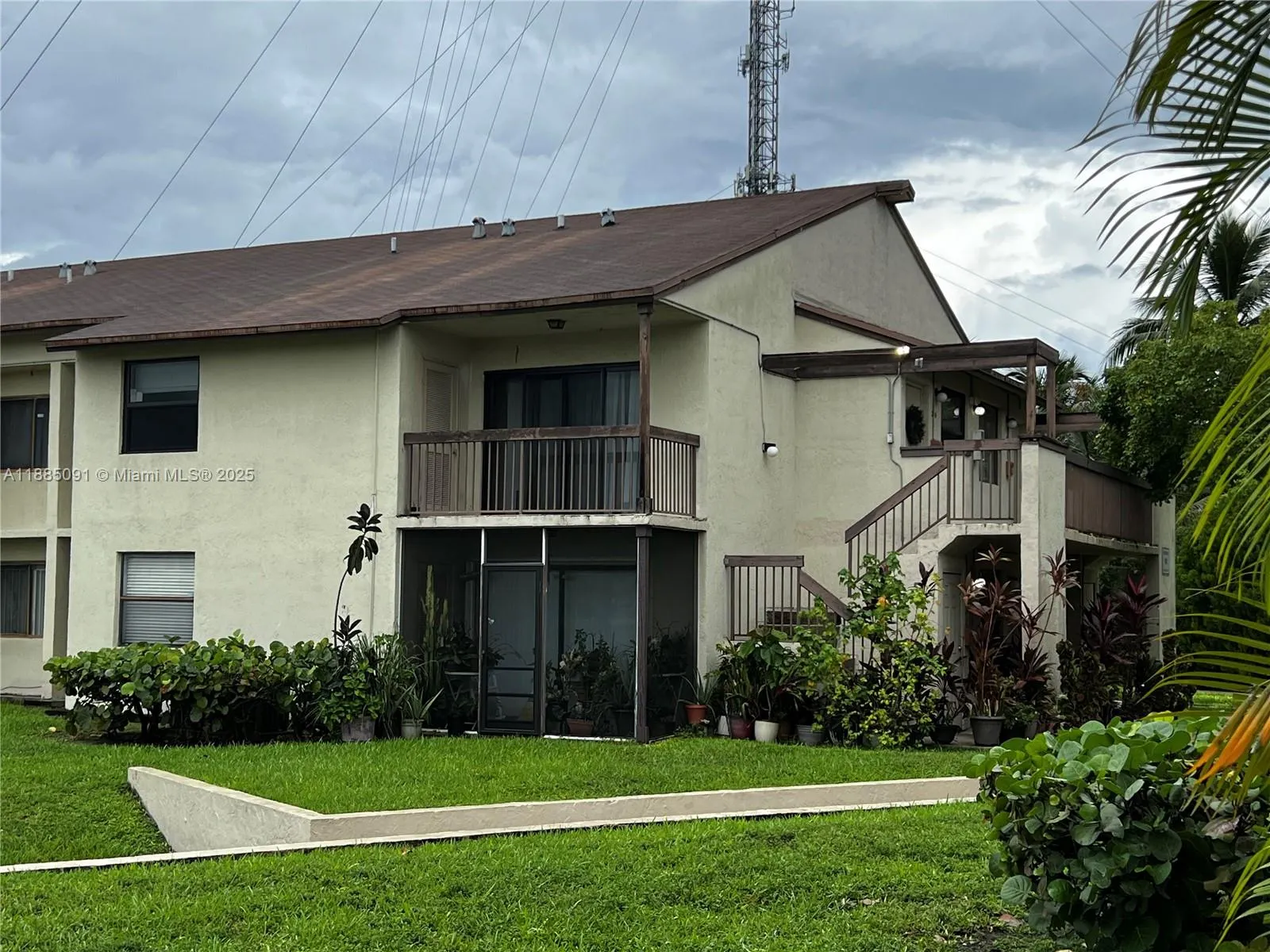415 NW 210th St, #206