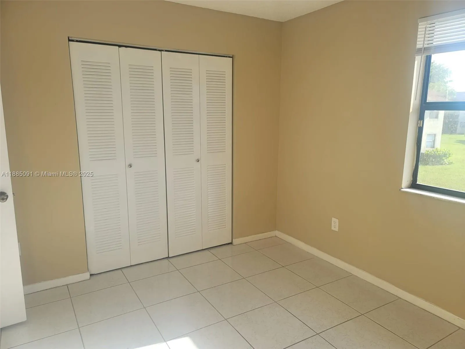 415 NW 210th St, #206