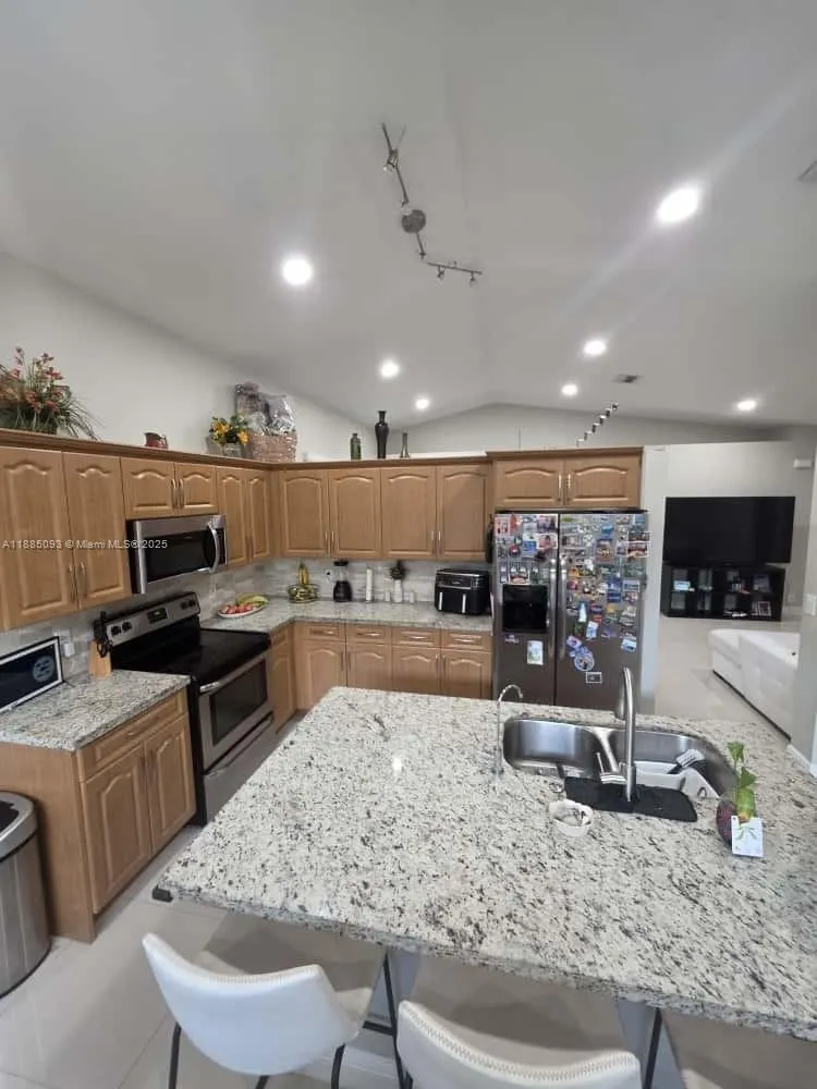 16250 SW 26th St