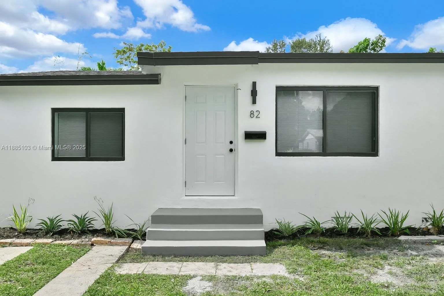 82 NE 117th St