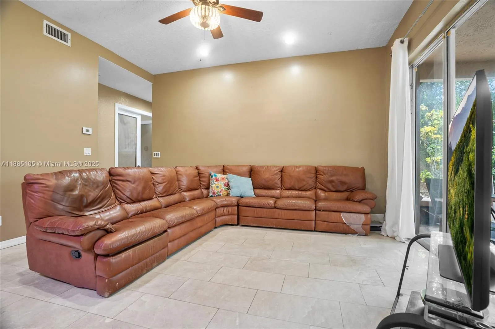 3594 Satin Leaf Ct