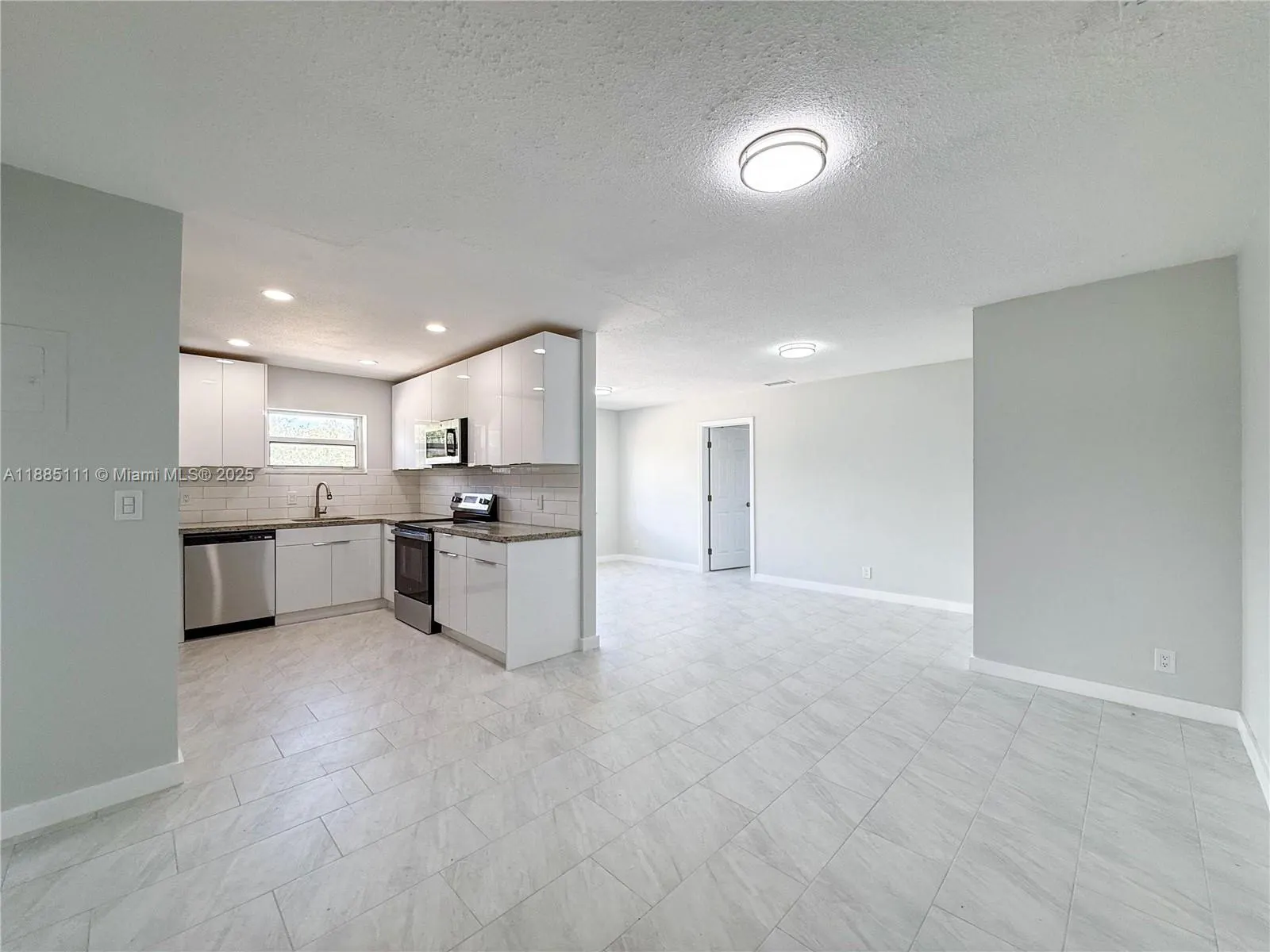 5621 NE 22nd Ave, #8
