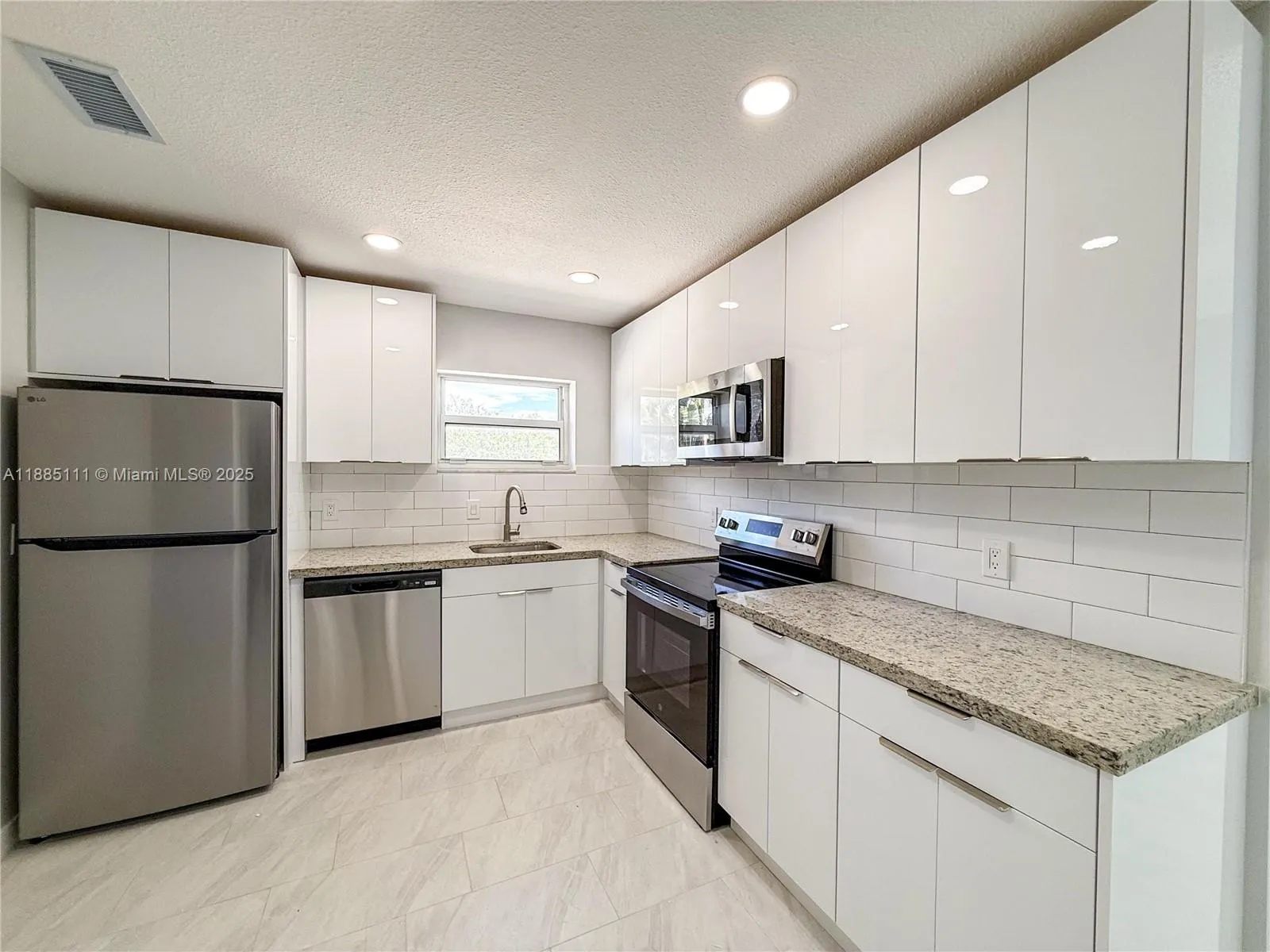 5621 NE 22nd Ave, #8