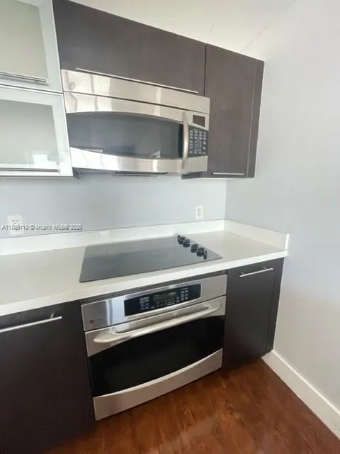 90 SW 3rd St, #4208