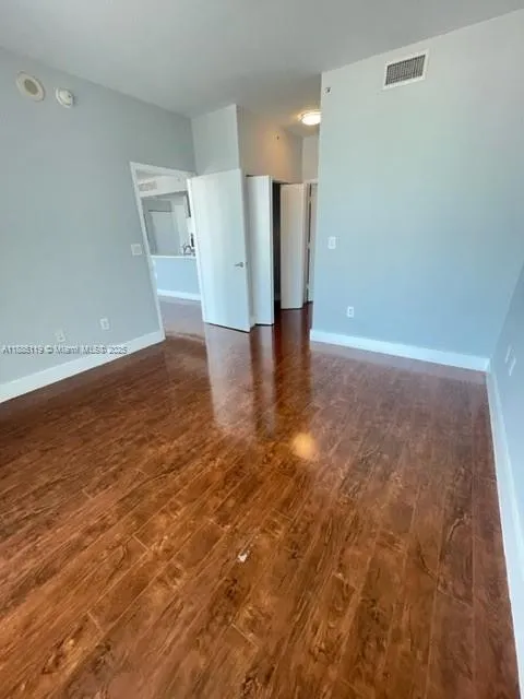 90 SW 3rd St, #4208