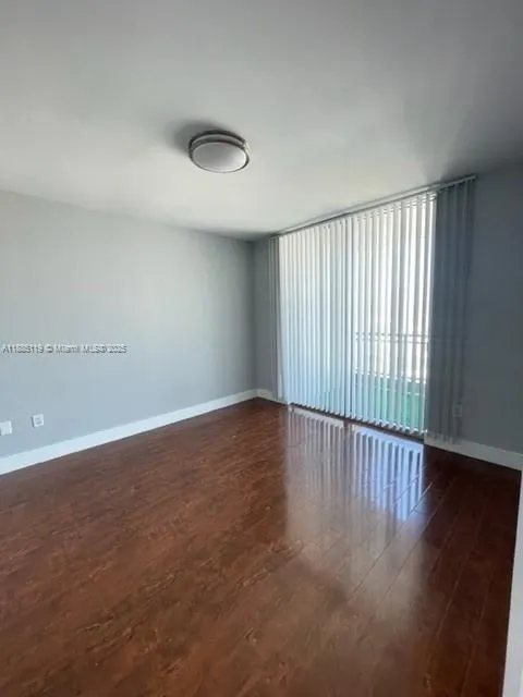 90 SW 3rd St, #4208