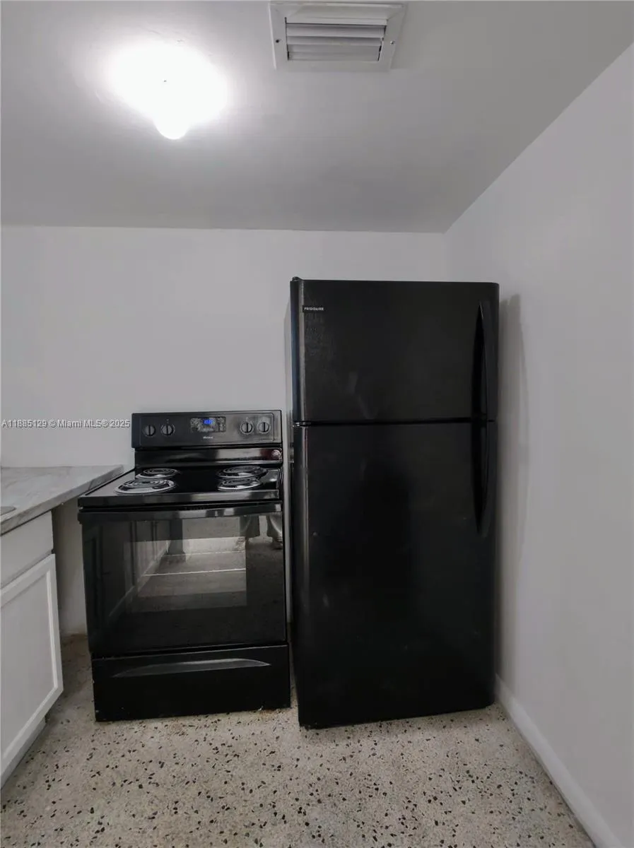 921 SW 7th St, #5