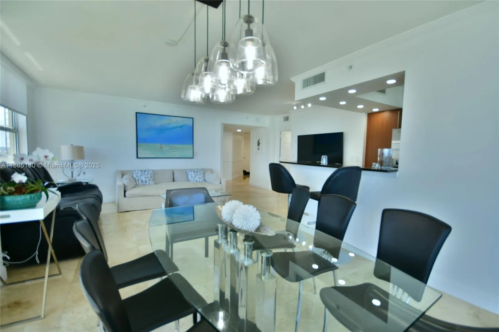 2080 S Ocean Dr, #1111
