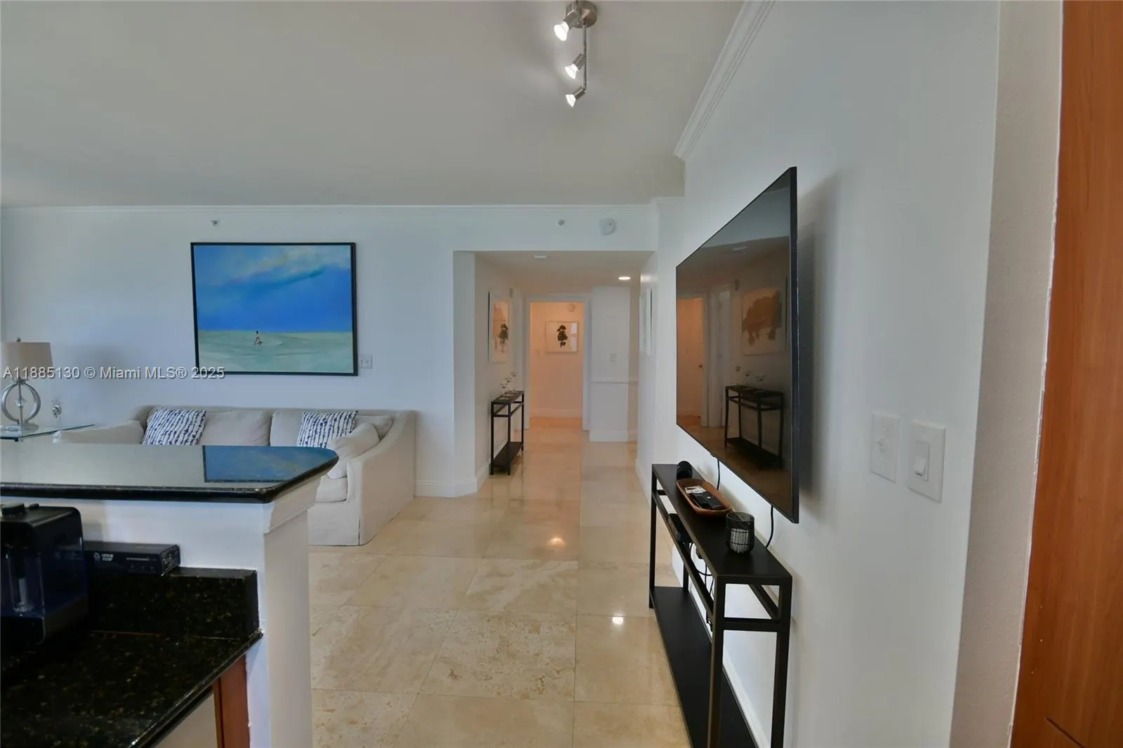 2080 S Ocean Dr, #1111