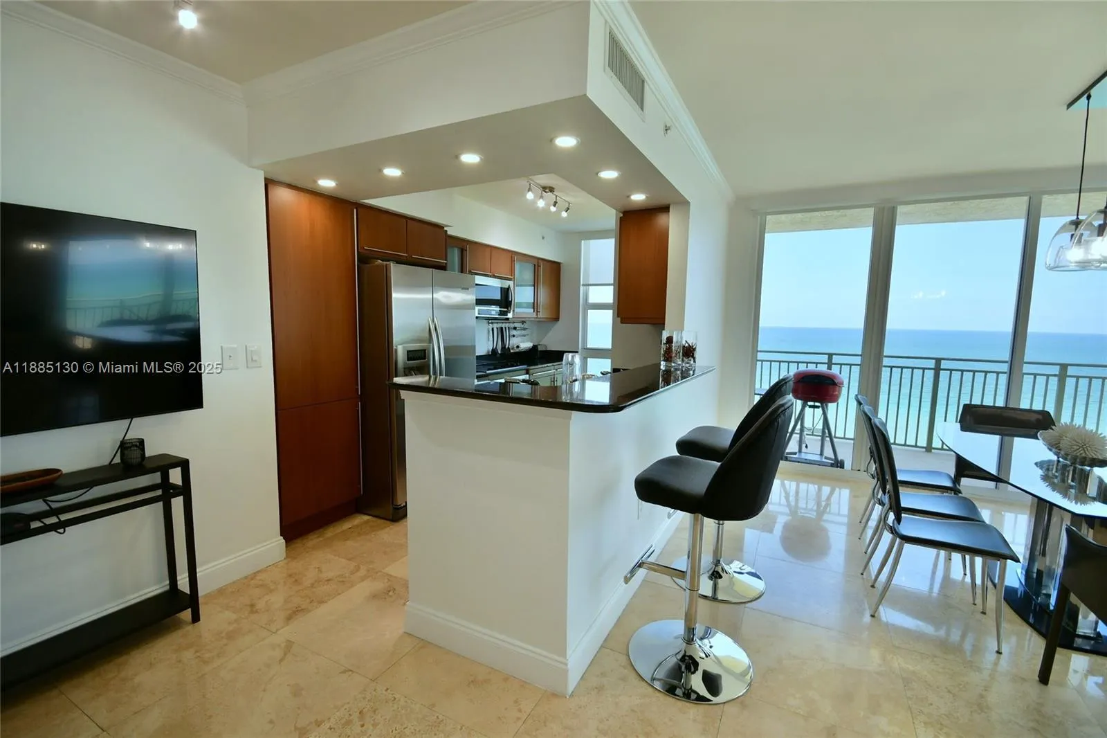 2080 S Ocean Dr, #1111