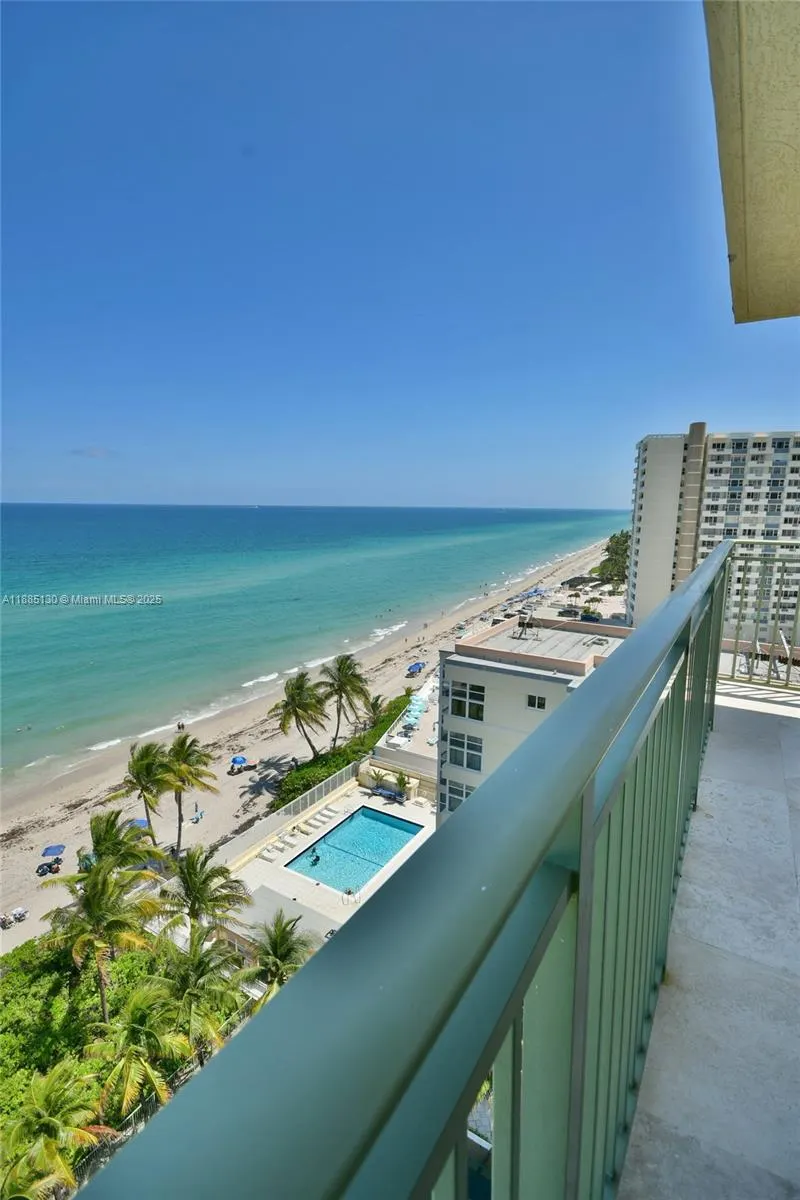 2080 S Ocean Dr, #1111