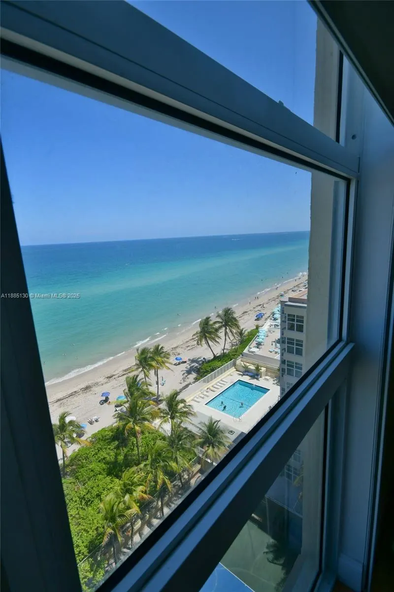 2080 S Ocean Dr, #1111