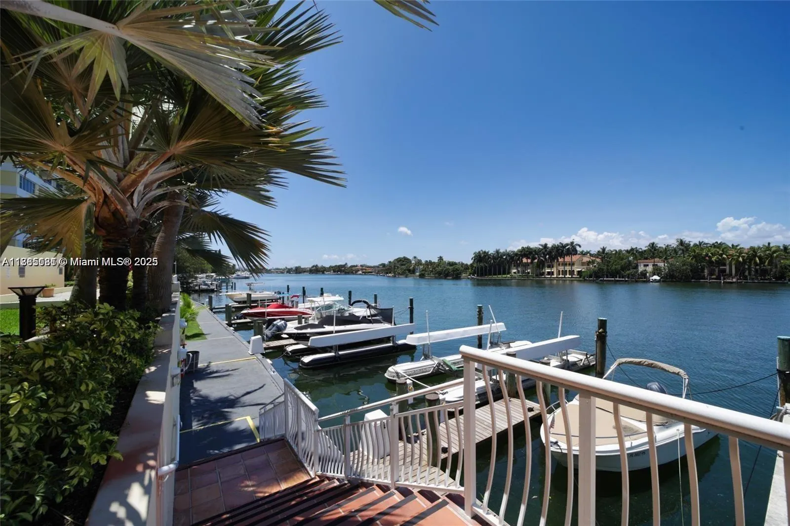 5600 Collins Ave, #5L