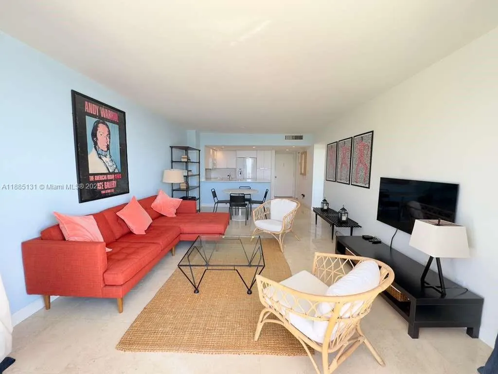 5600 Collins Ave, #5L