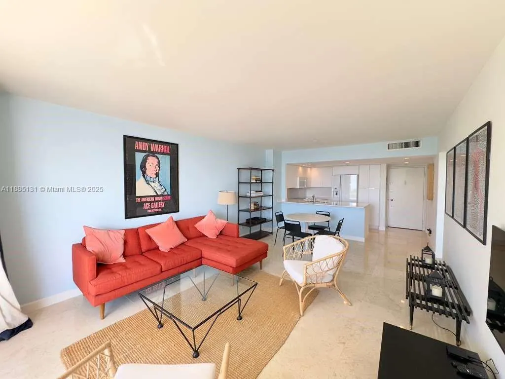 5600 Collins Ave, #5L