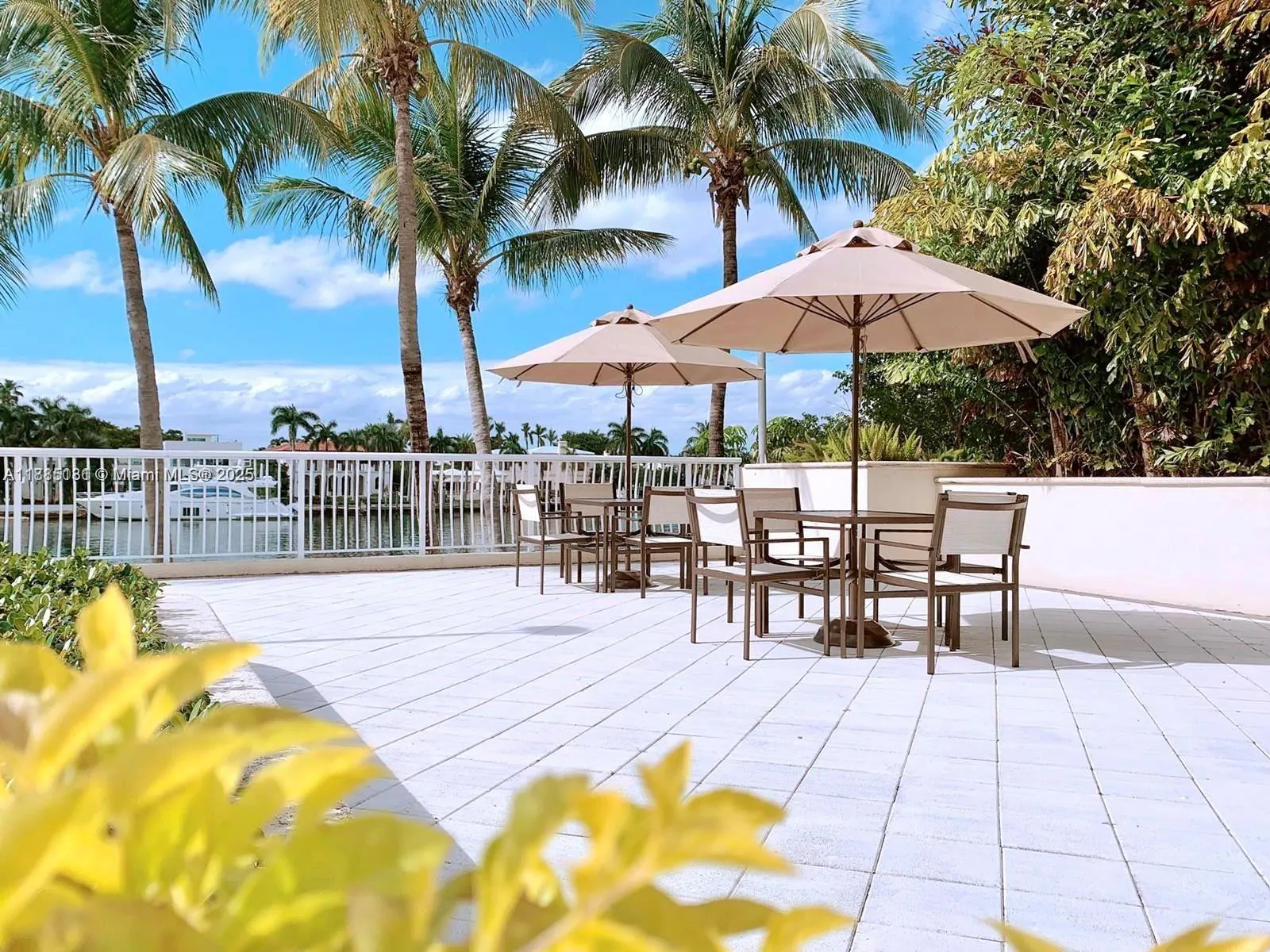 5600 Collins Ave, #5L
