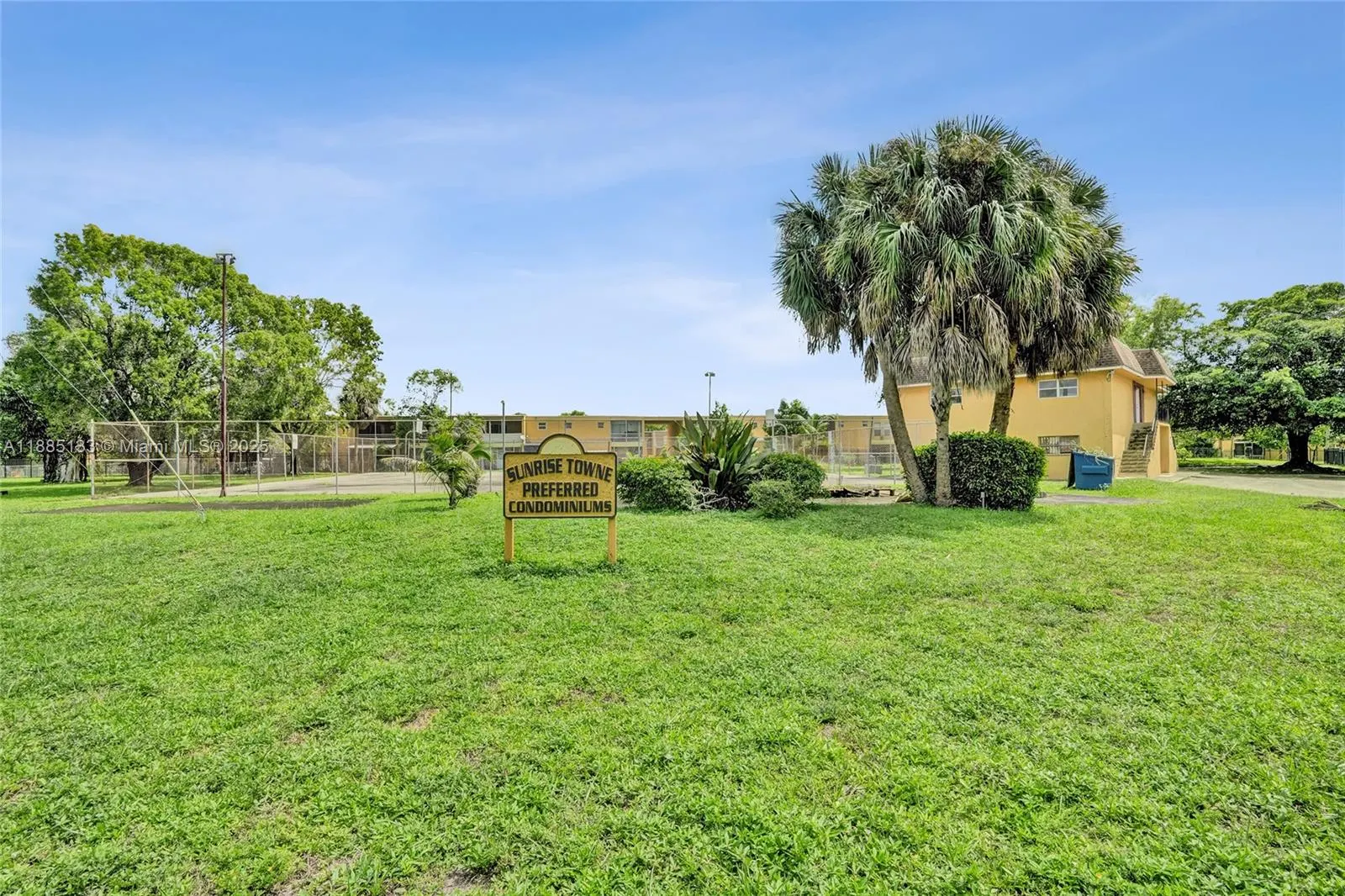 2600 NW 60th Ter