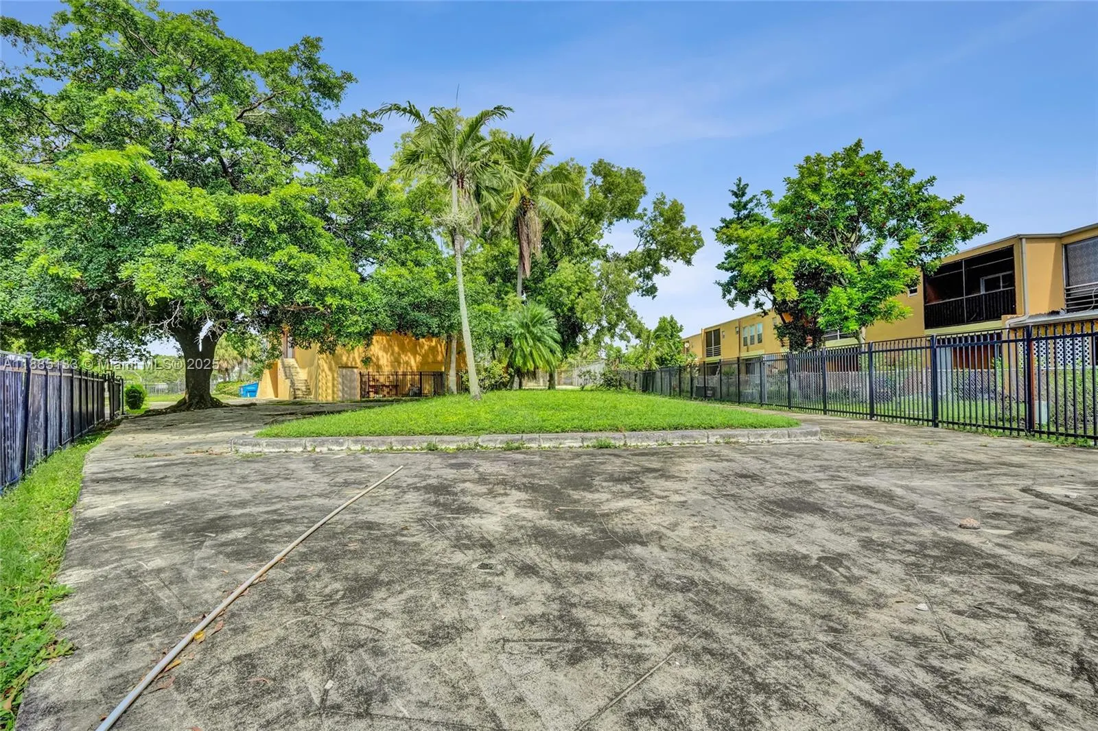 2600 NW 60th Ter