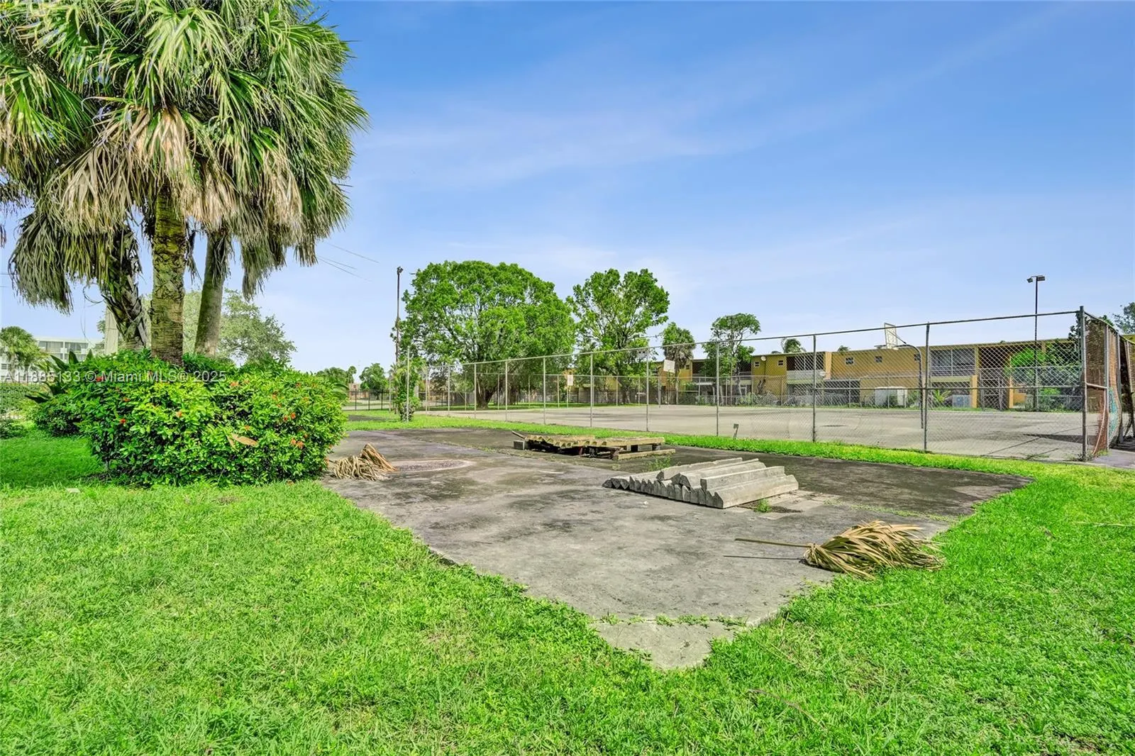 2600 NW 60th Ter
