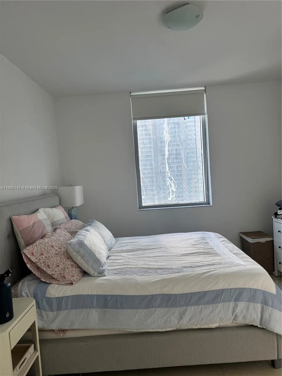 1050 Brickell Ave, #3104