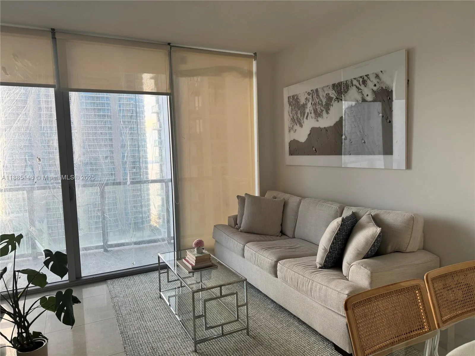 1050 Brickell Ave, #3104