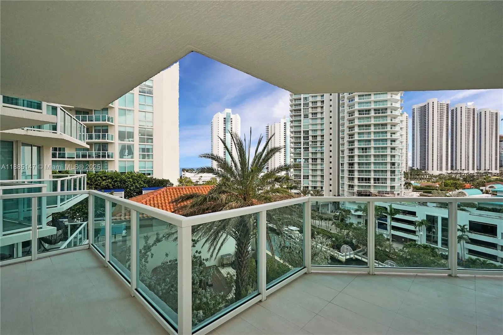 250 Sunny Isles Blvd, #3-705