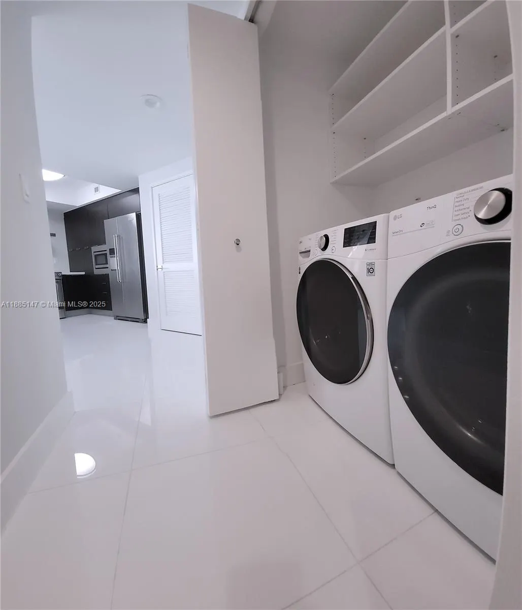 250 Sunny Isles Blvd, #3-705
