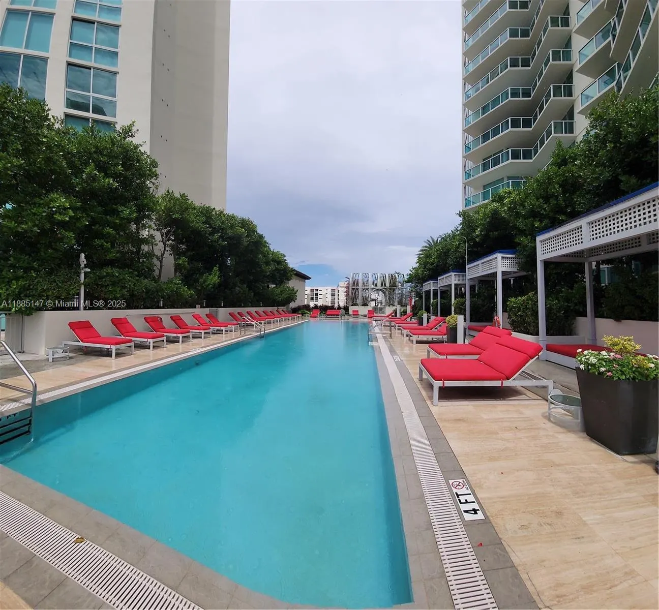 250 Sunny Isles Blvd, #3-705