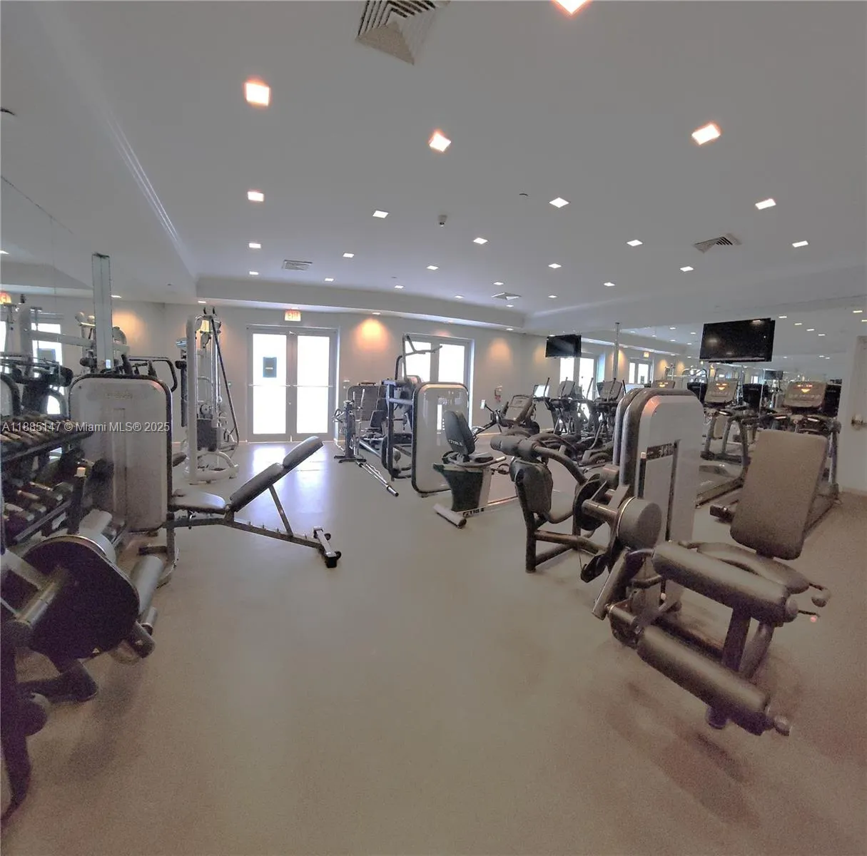 250 Sunny Isles Blvd, #3-705