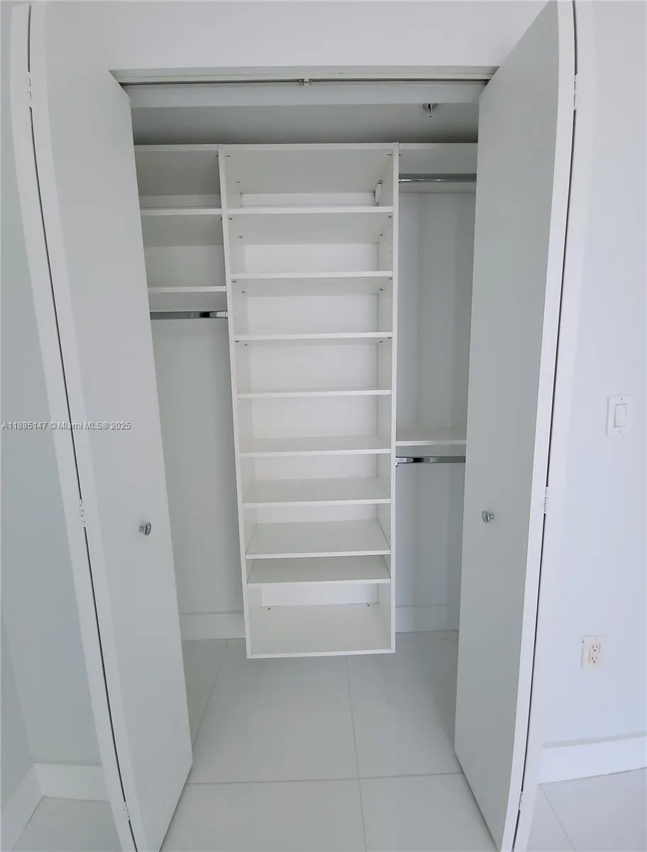 250 Sunny Isles Blvd, #3-705