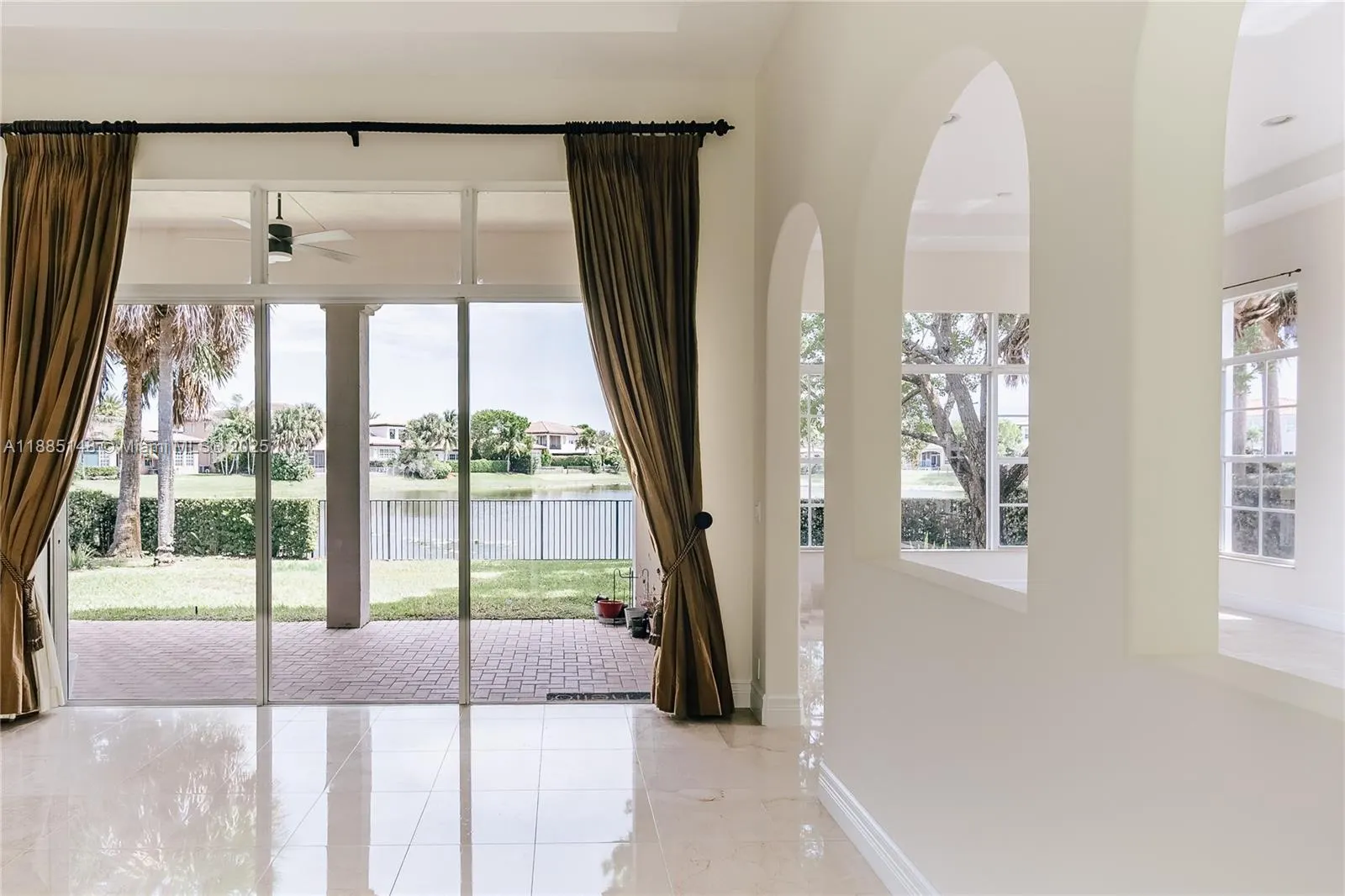 8239 NW 124th Ter