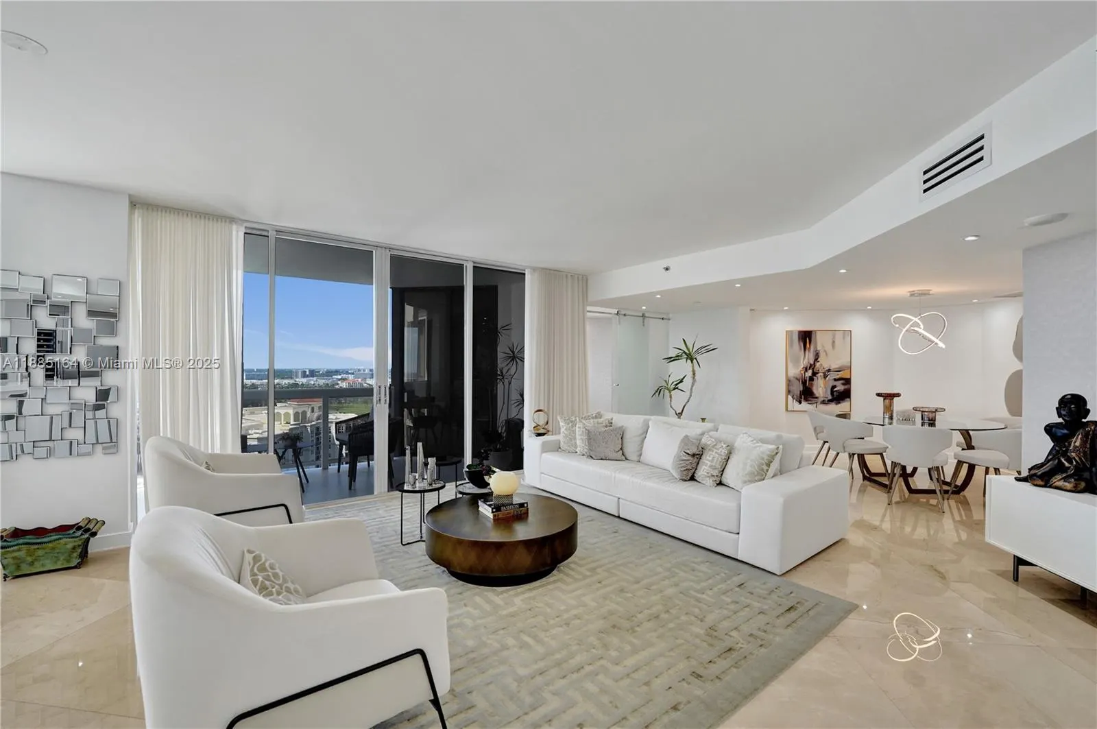 20185 E Country Club Dr, #2304